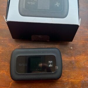 Verizon Orbic Speed 4G LTE SIM (pre installed) New In Box Wi-Fi Mobile Hotspot